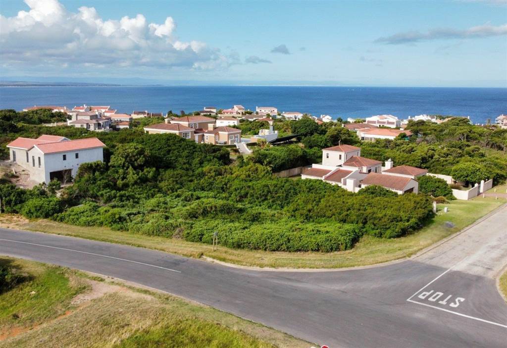 687 m² Land available in St Francis On Sea photo number 3
