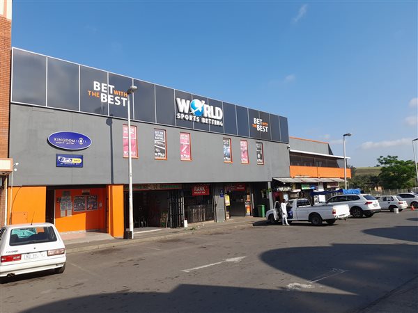 980  m² Commercial space in Tongaat Central