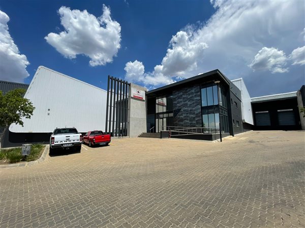 1 394  m² Industrial space