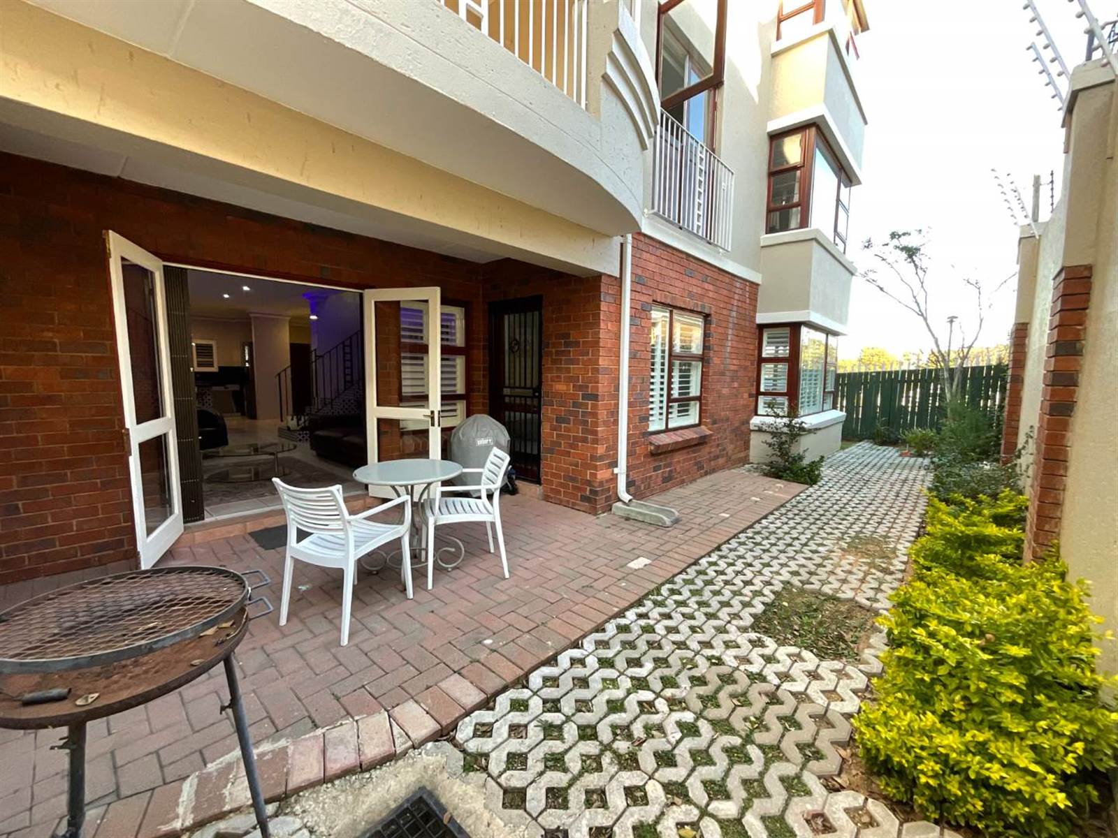 3 Bed Apartment in Rivonia photo number 18