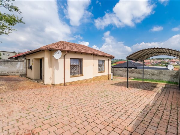 2 Bedroom House 2 Bedroom House