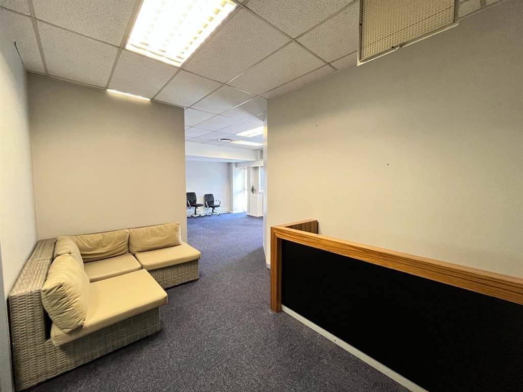 125  m² Commercial space in Bryanston photo number 8
