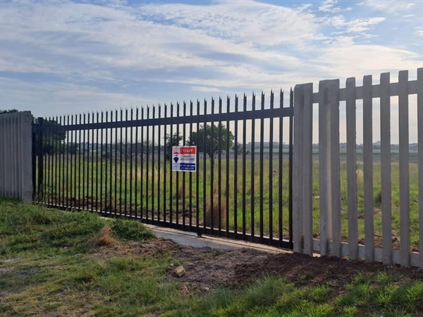 4 ha Land available in Rand Collieries