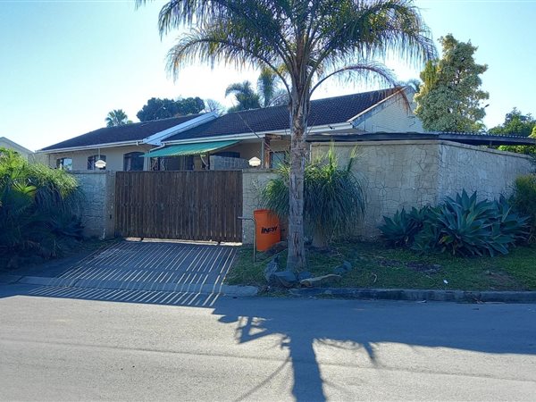 4 Bedroom House 4 Bedroom House