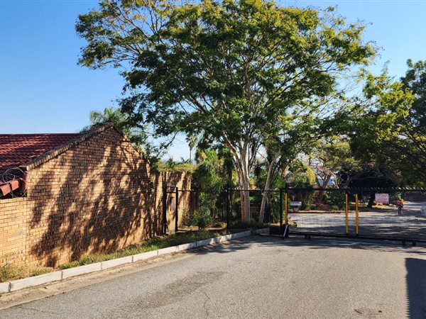 4 Bedroom Townhouse 4 Bedroom Townhouse