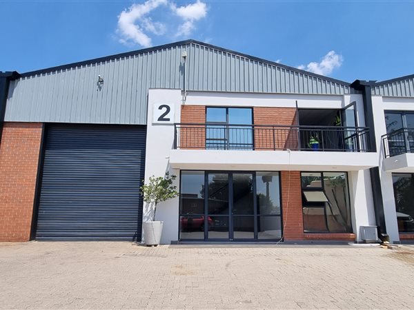 330  m² Commercial space in Ferndale