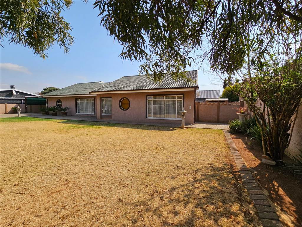 3 Bed House for sale in Golf Park T4800914 Private Property