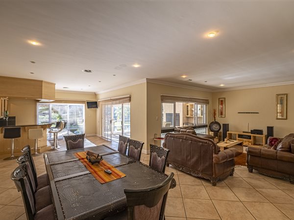 4 Bedroom House 4 Bedroom House