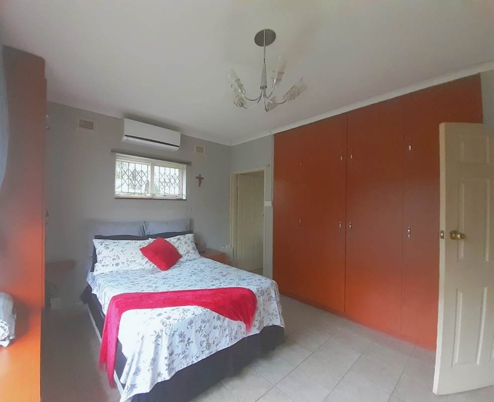 3 Bed House in Atholl Heights photo number 14