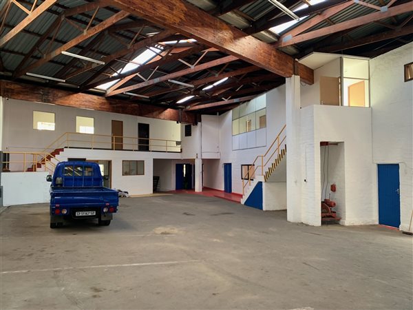 600  m² Industrial space