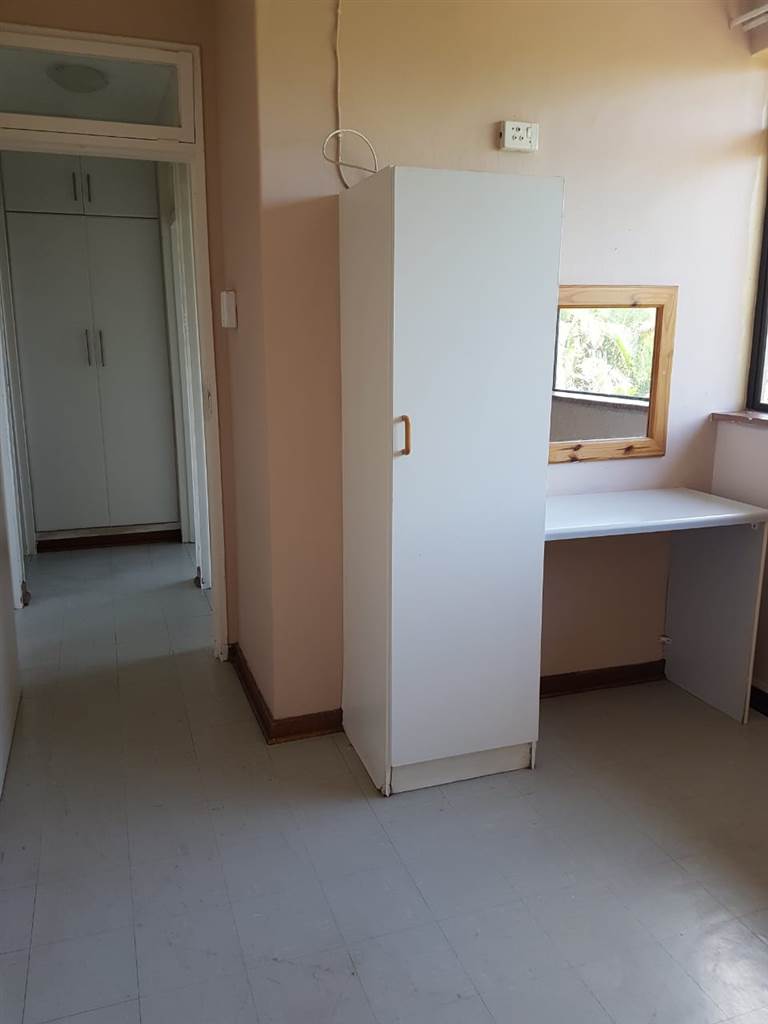 3 Bed Flat in Eshowe photo number 2