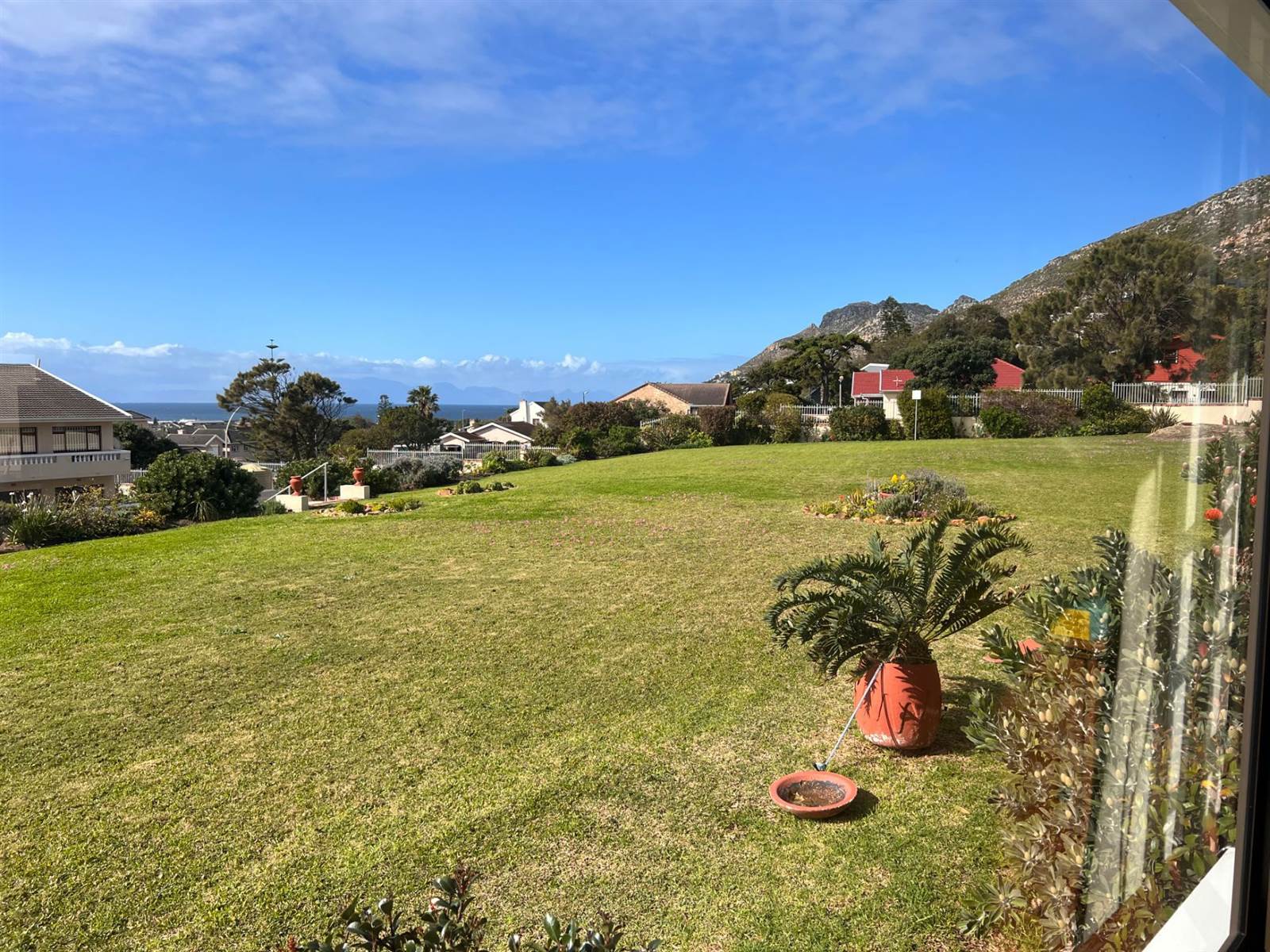 3 Bed Apartment in Fish Hoek photo number 3
