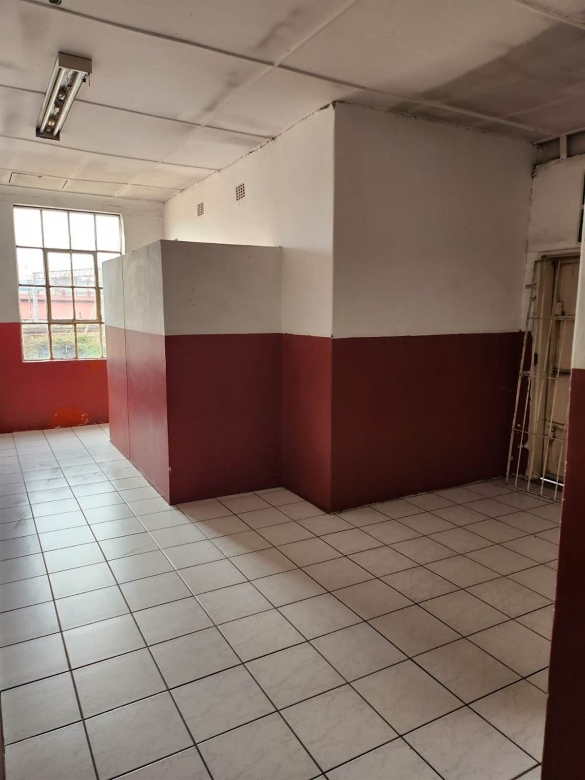 Commercial space in Germiston Central photo number 17