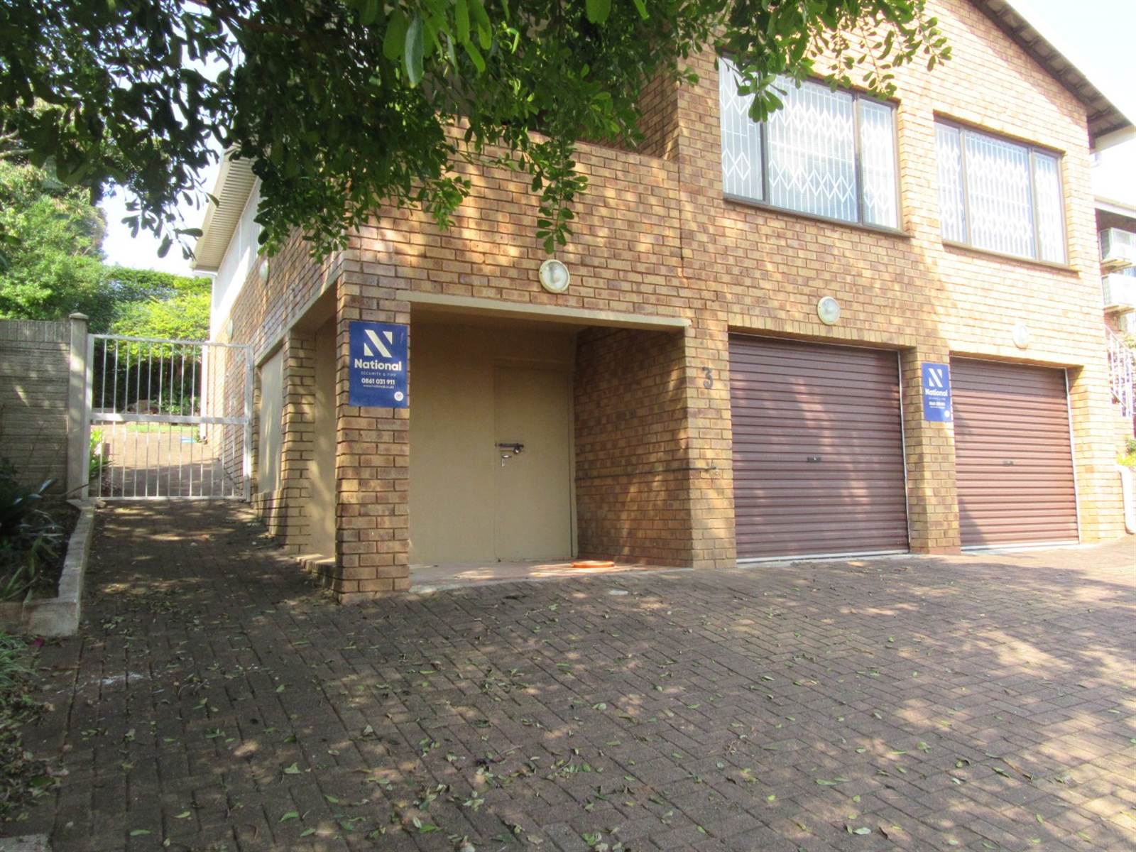 3 Bed Townhouse in Scottburgh Central photo number 29