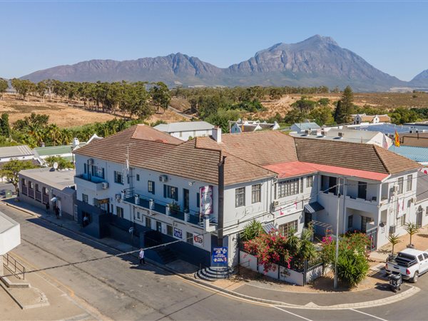 672  m² Commercial space in Tulbagh