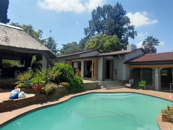 3 Bedroom House 3 Bedroom House