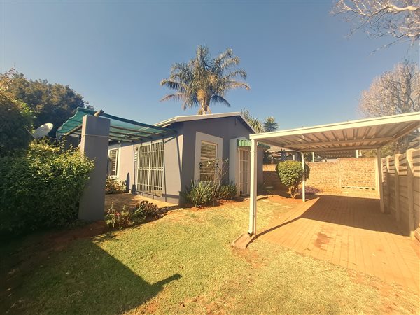 2 Bedroom House 2 Bedroom House