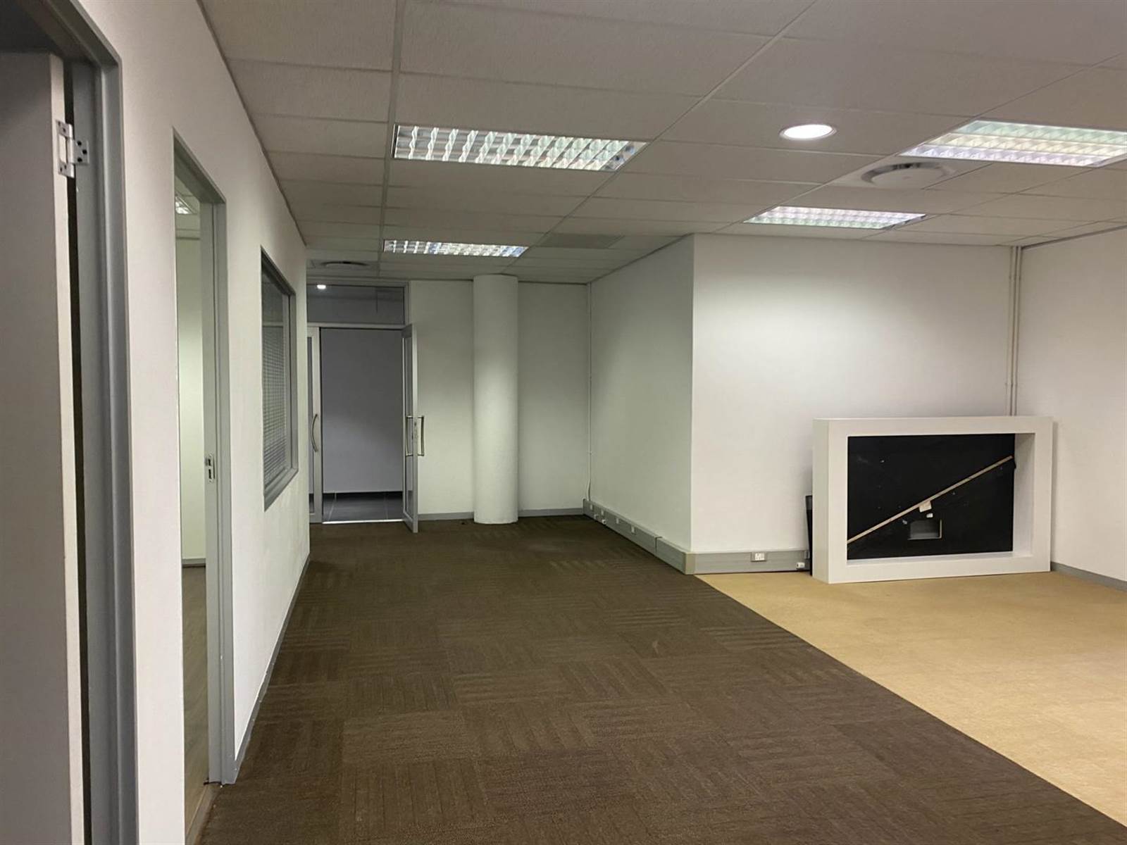 264  m² Office Space in Claremont photo number 11