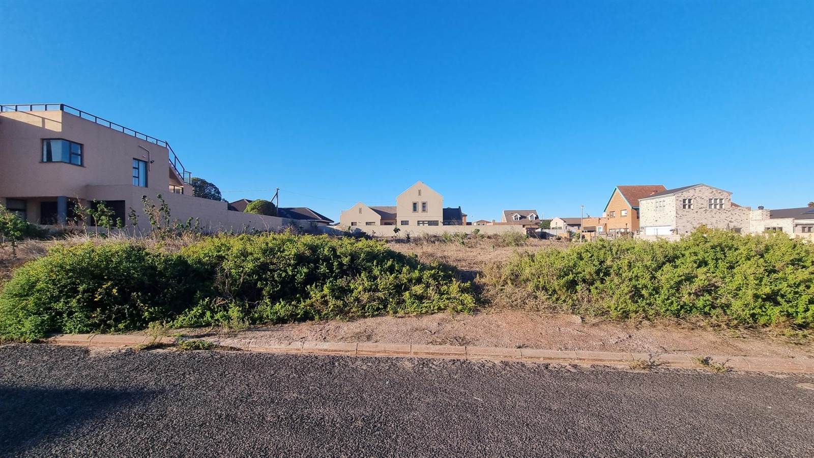 587 m² Land available in Saldanha photo number 1