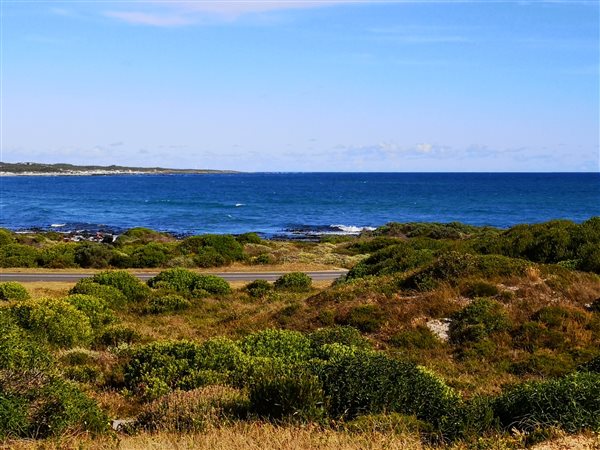 733 m² Land available in Pearly Beach
