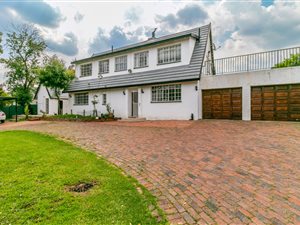 4 Bed House in Kelvin