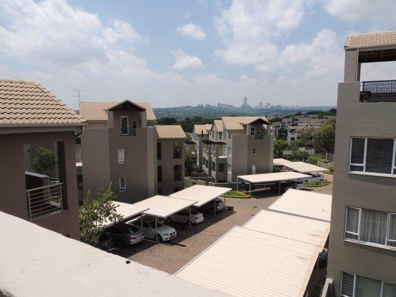 2 Bed Apartment in Bryanston photo number 19