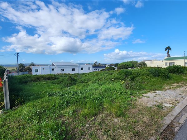 704 m² Land available in Yzerfontein