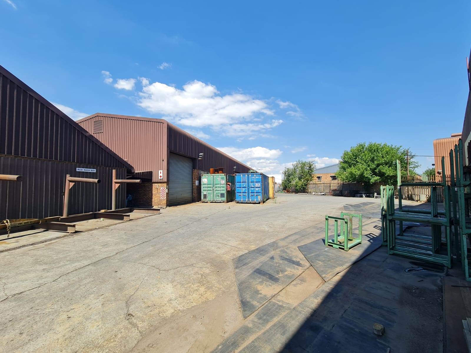 750  m² Industrial space in Wadeville photo number 2