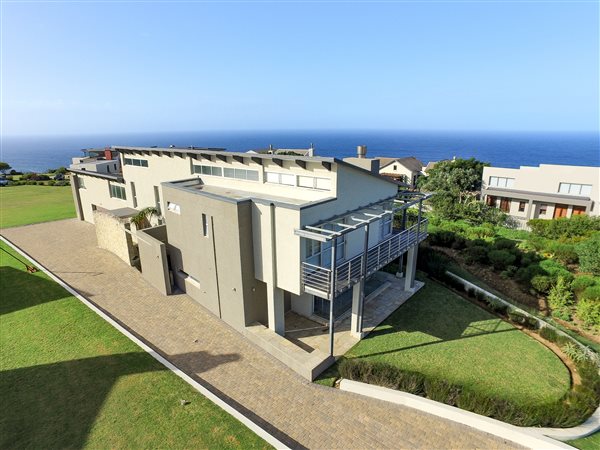 6 Bed House in Oubaai and surrounds