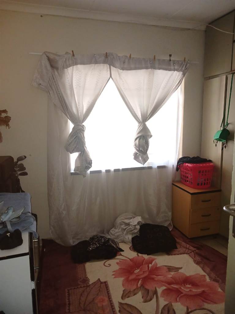2 Bed Flat in Polokwane Central photo number 10