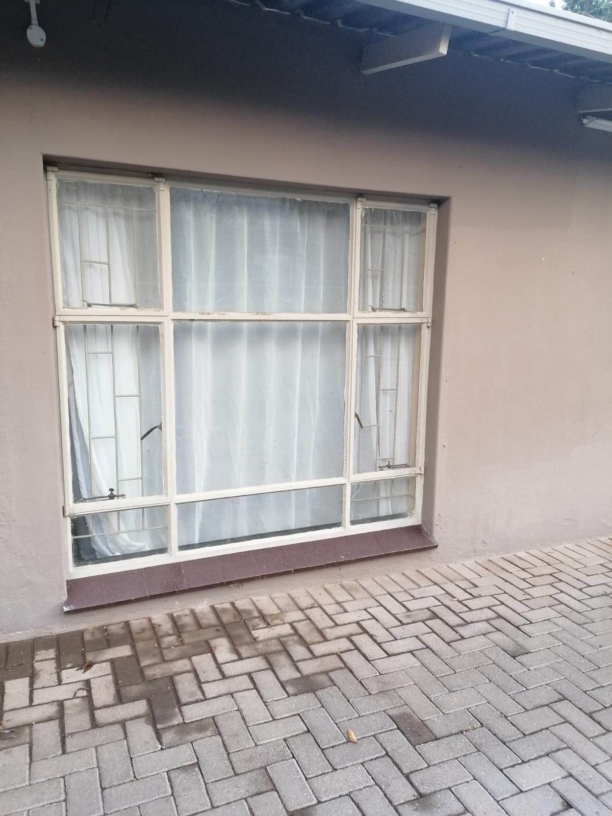 2 Bed Flat in Polokwane Central photo number 1