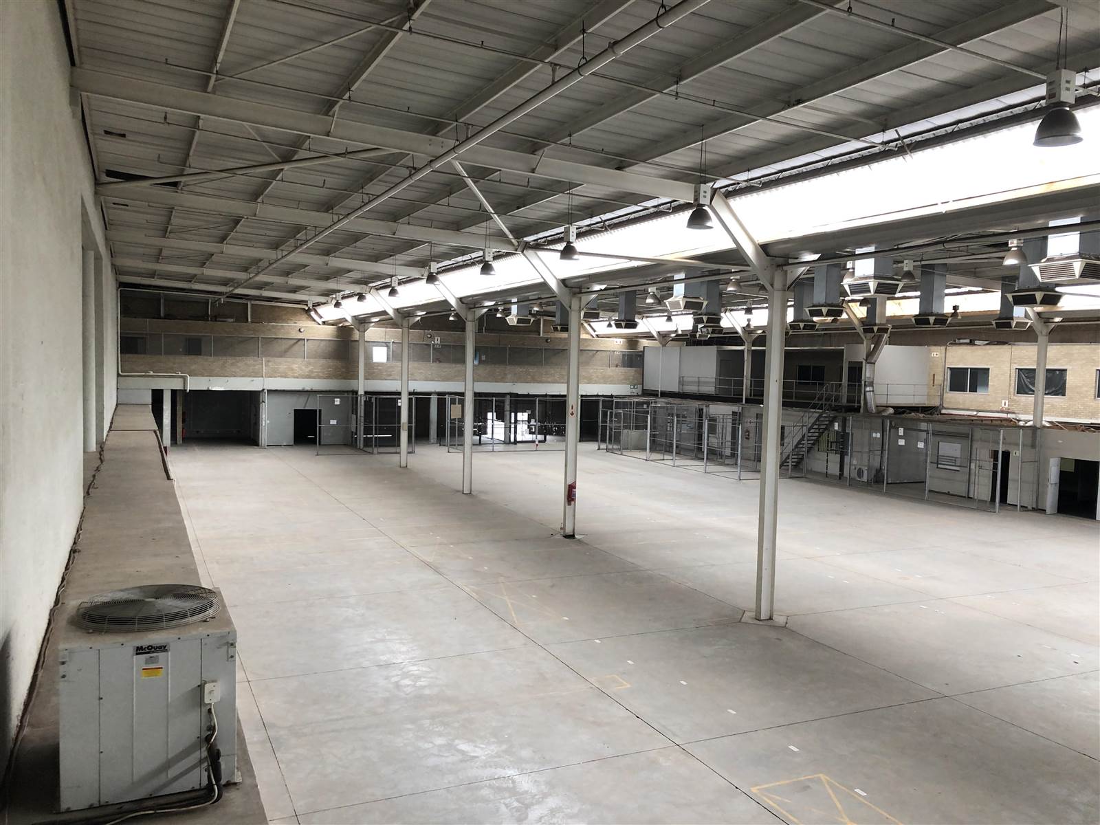 5672  m² Industrial space in Waterfall Estate photo number 1