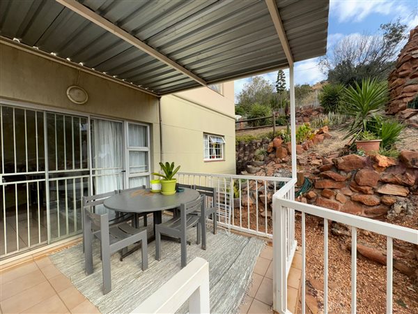 3 Bedroom Townhouse 3 Bedroom Townhouse