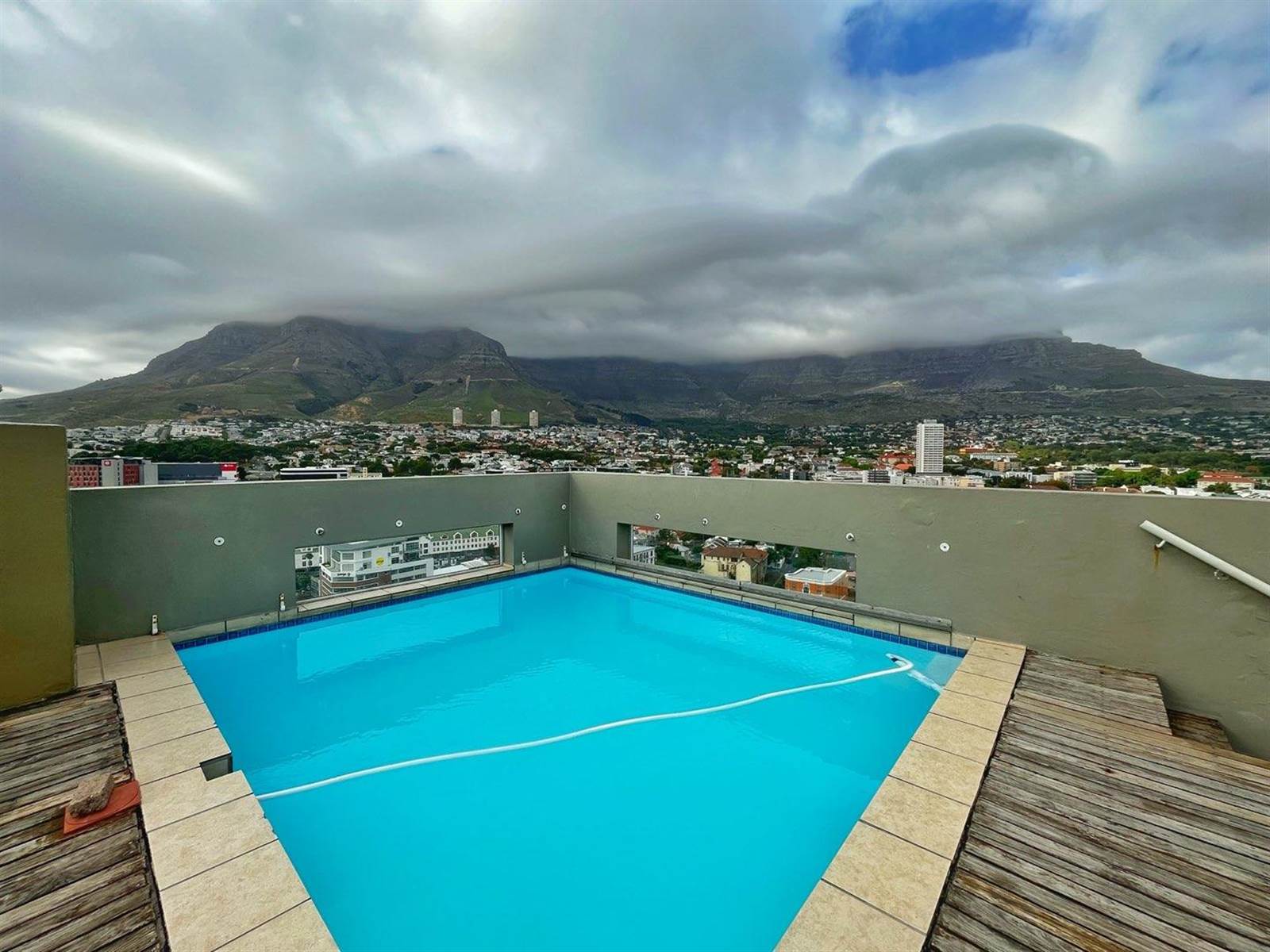 2 Bed Apartment in Cape Town City Centre photo number 18