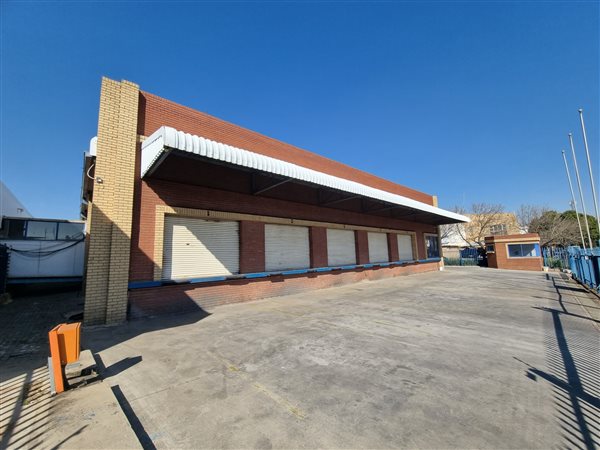 1 180  m² Industrial space