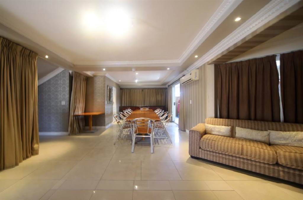 11 Bed, Bed and Breakfast in Rondebosch East photo number 12