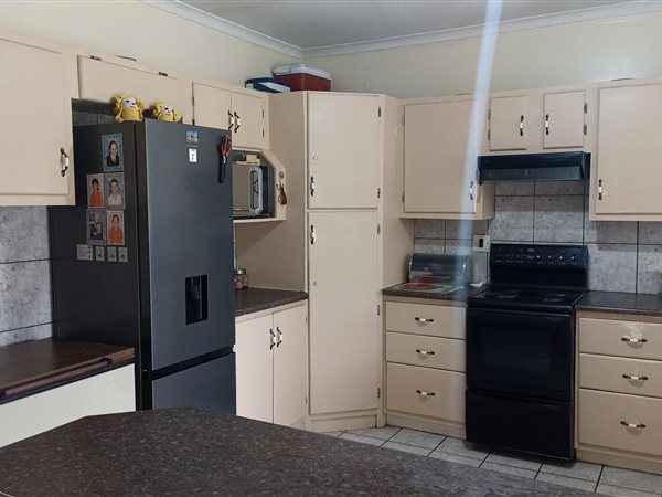 3 Bed House in Barry Hertzog Park