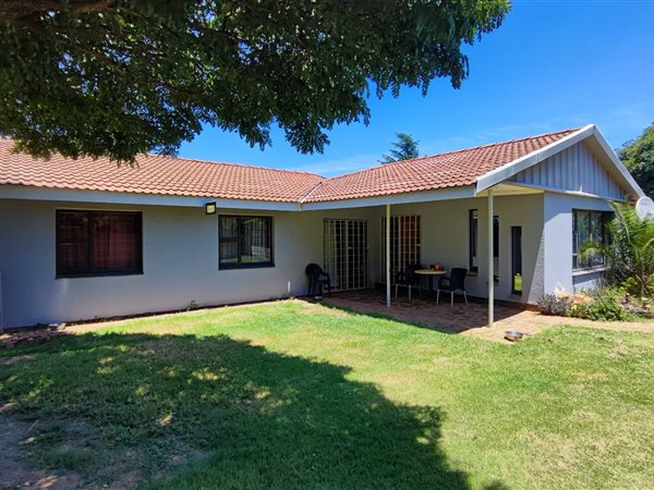 3 Bedroom House 3 Bedroom House
