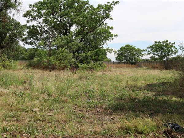 8070 m² Land available in Riversdale