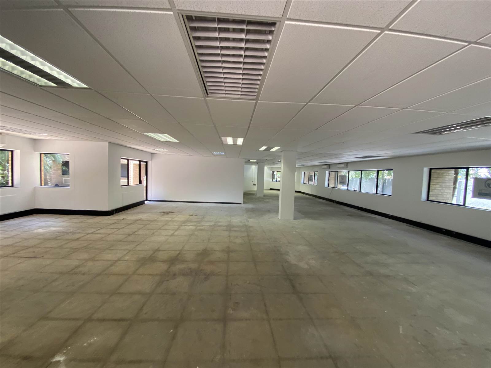 295  m² Commercial space in Morningside photo number 7