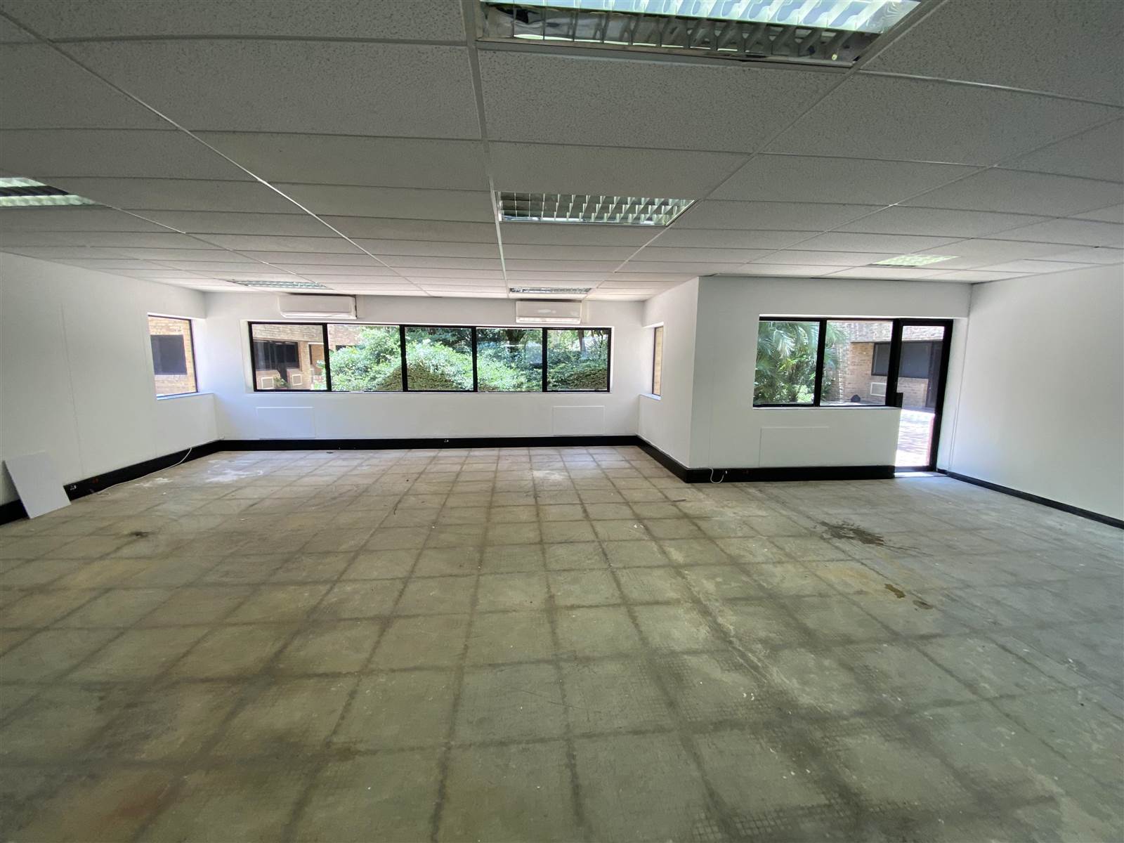 295  m² Commercial space in Morningside photo number 9