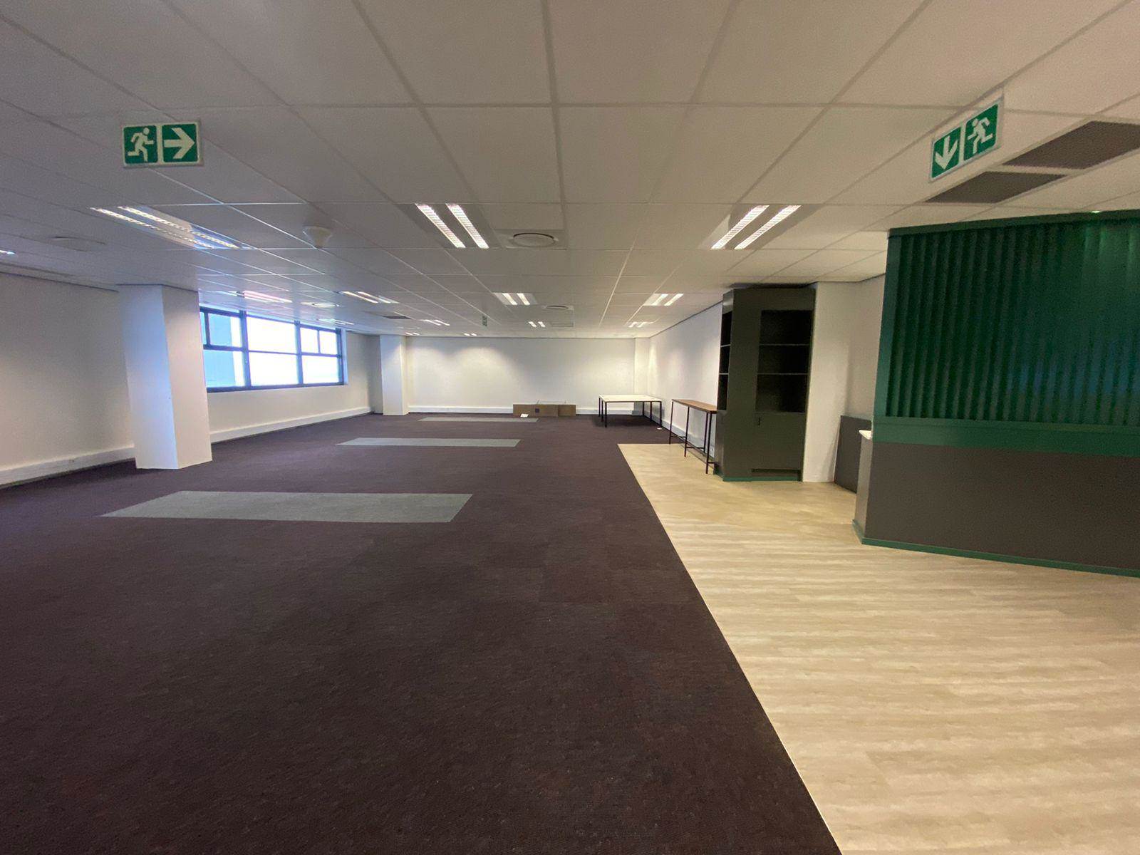 198  m² Commercial space in Illovo photo number 8