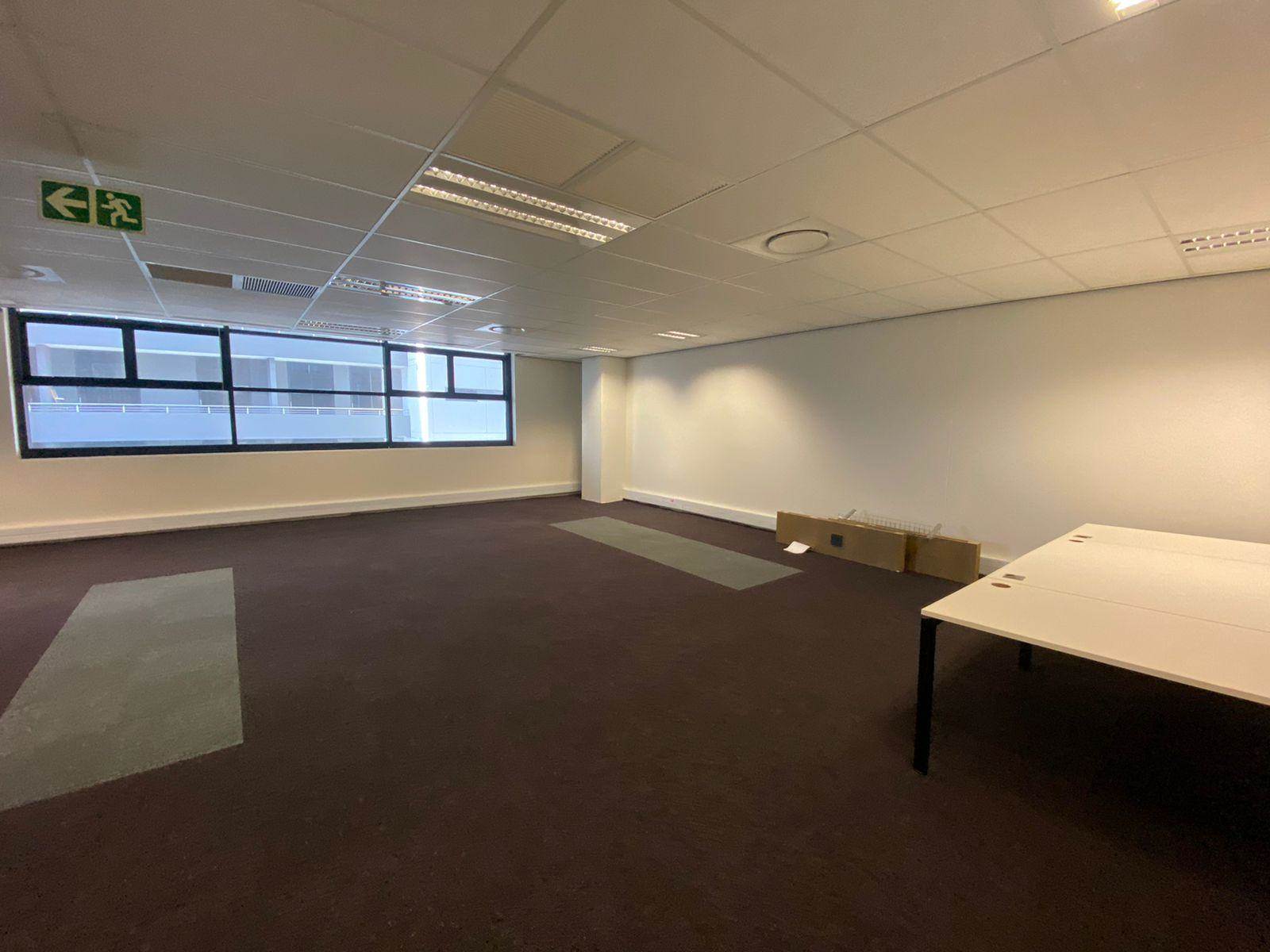 198  m² Commercial space in Illovo photo number 5