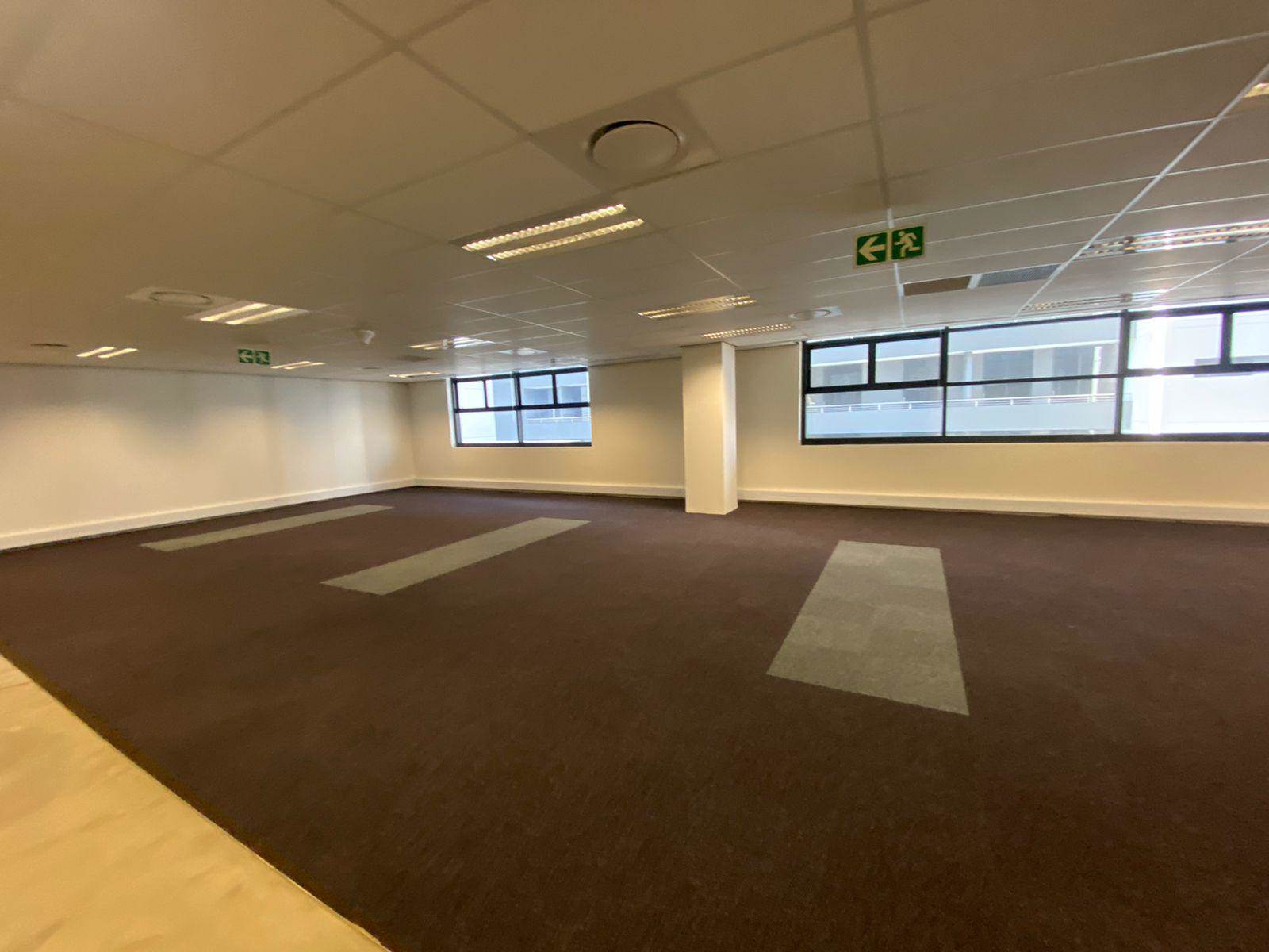 198  m² Commercial space in Illovo photo number 6