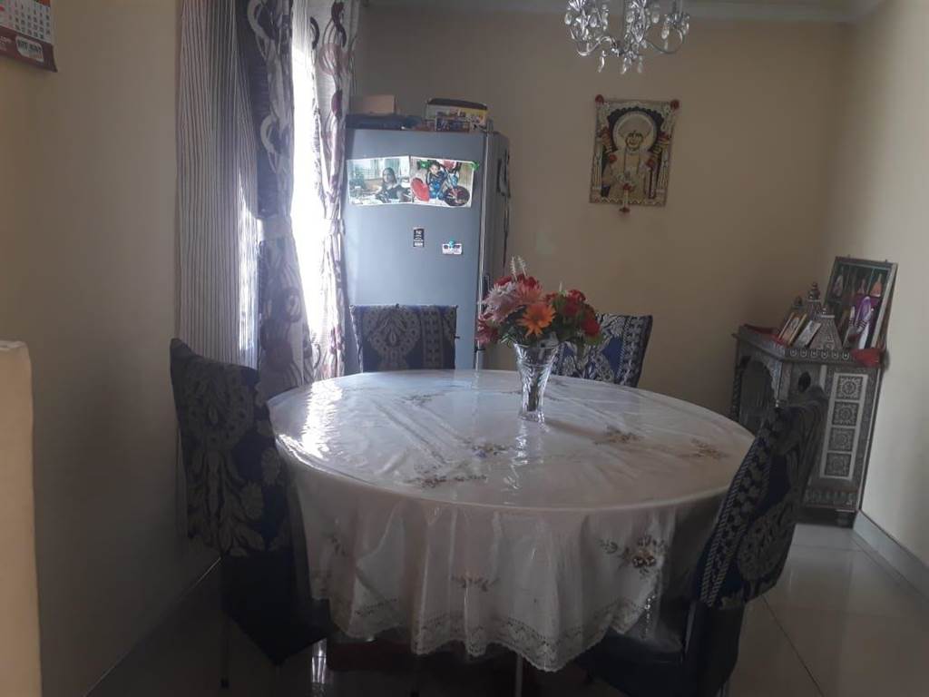 2 Bed House in Laudium photo number 7