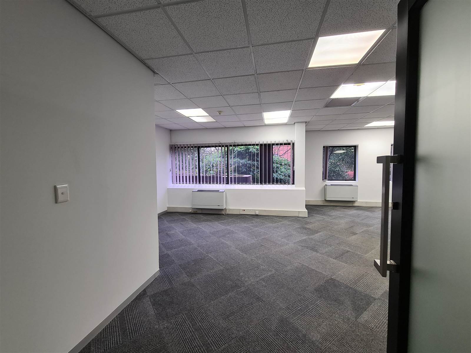 254  m² Commercial space in Parktown photo number 3