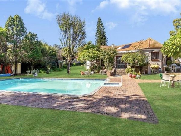 5 Bedroom House 5 Bedroom House