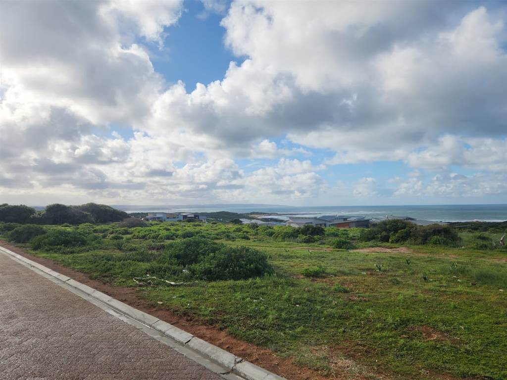 1052 m² Land available in Stilbaai photo number 8