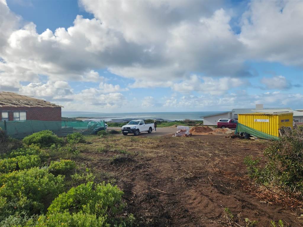 1052 m² Land available in Stilbaai photo number 7