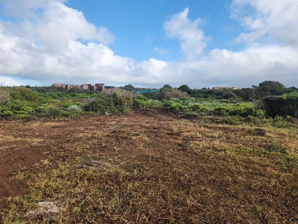 1052 m² Land available in Stilbaai photo number 5